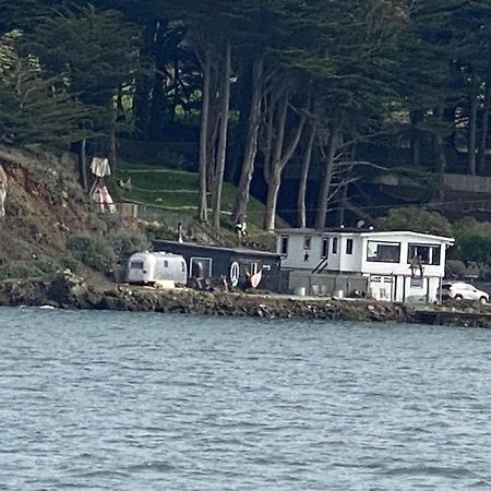 Hotel Carriage House Waterfront On Tomales Bay With Dock Marshall Exteriér fotografie